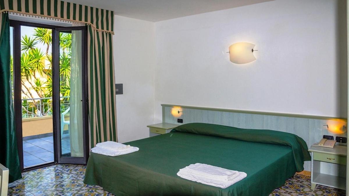 Nettuno Hotel Palace 贝尔韦代雷 外观 照片