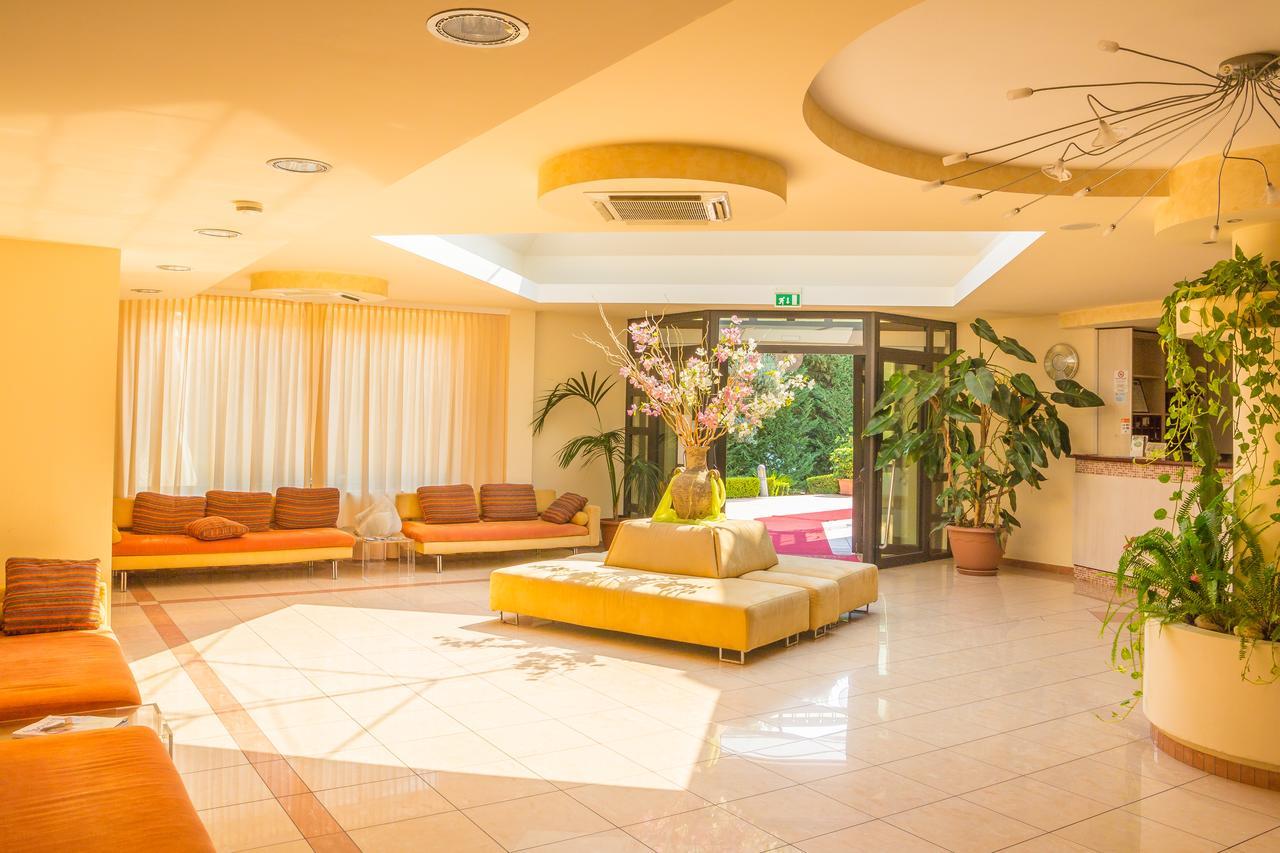 Nettuno Hotel Palace 贝尔韦代雷 外观 照片