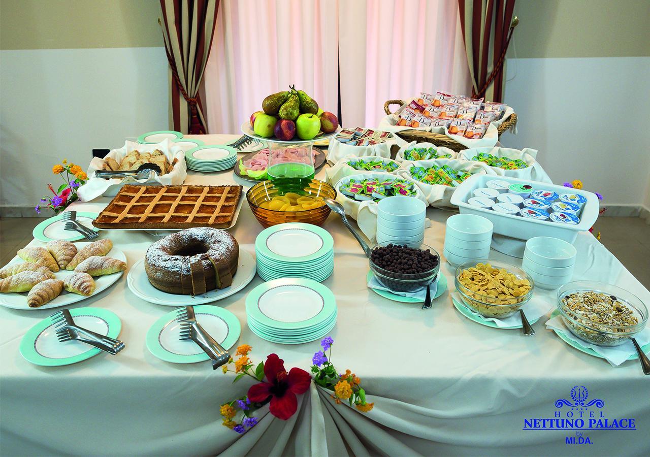 Nettuno Hotel Palace 贝尔韦代雷 外观 照片