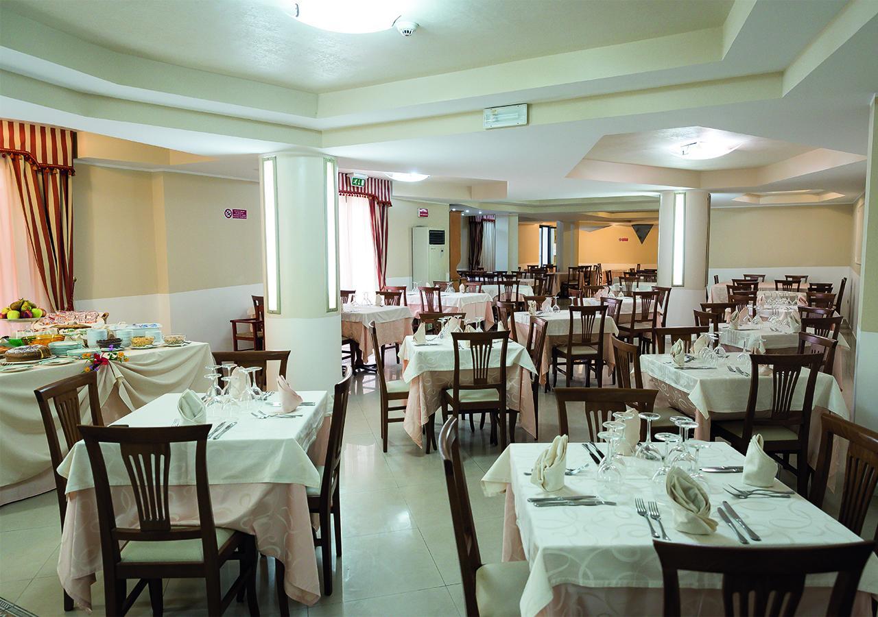Nettuno Hotel Palace 贝尔韦代雷 外观 照片