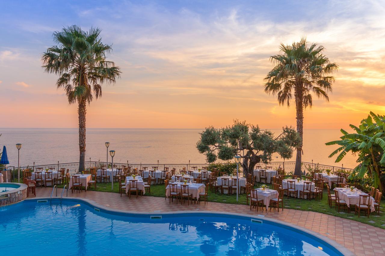 Nettuno Hotel Palace 贝尔韦代雷 外观 照片