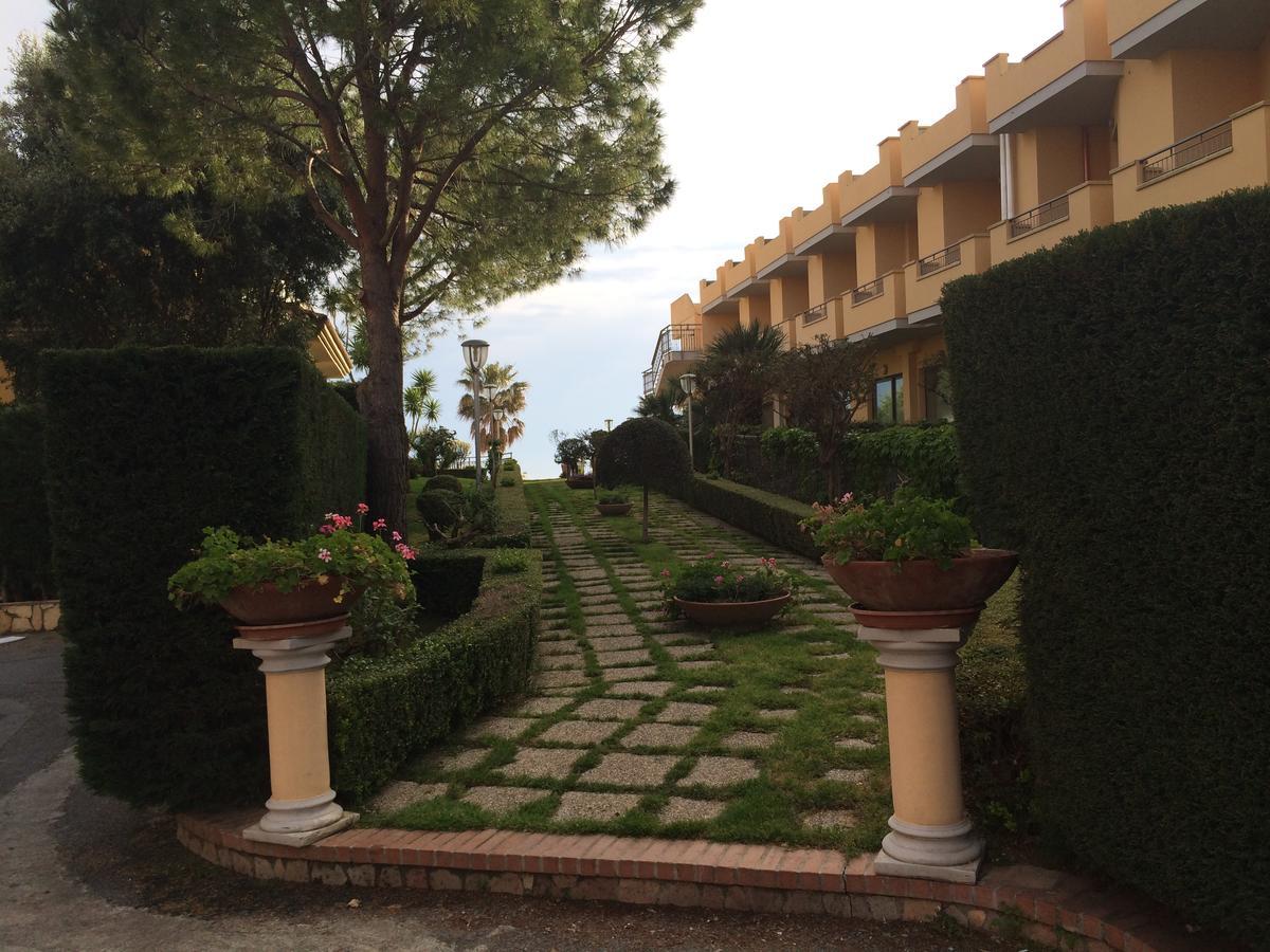 Nettuno Hotel Palace 贝尔韦代雷 外观 照片